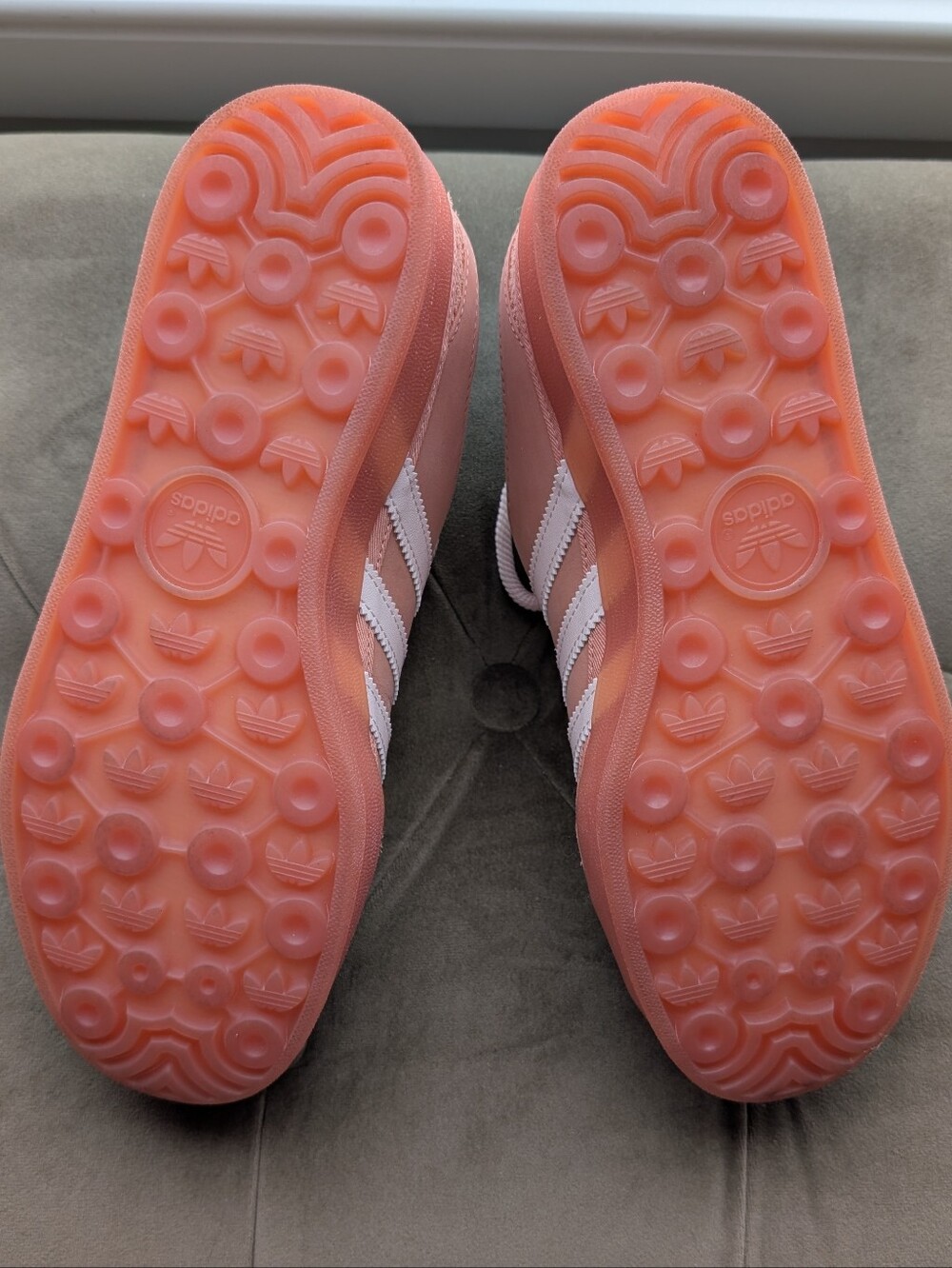 adidas Para Bad Bunny Cabo Rojo Gazelles MEN'S 6.5/WOMEN'S 7.5 - Picture 5 of 6